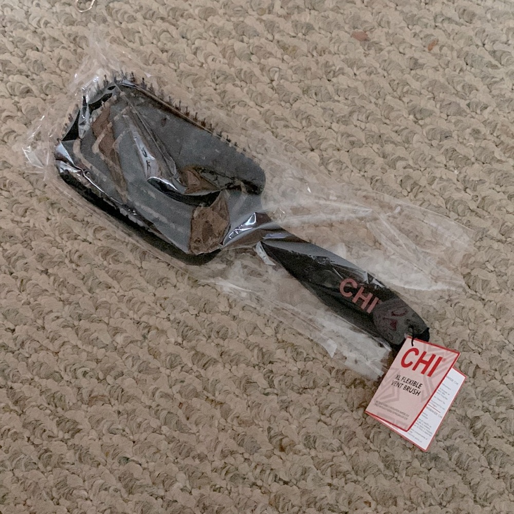 Chi XL flexible vent brush NWT